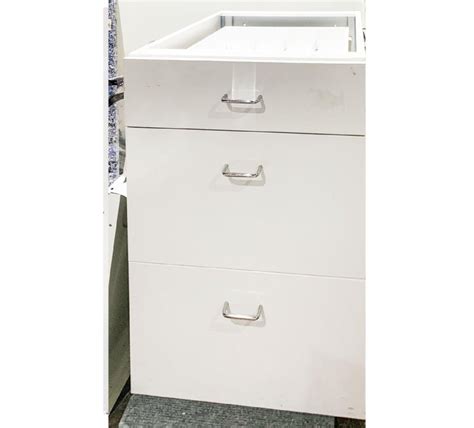 S p o n q s o r e d 0 7 7 w v n. St. Charles Mid-Century Modern Steel Kitchen Cabinet Cutlery Drawers, 1940s For Sale at 1stdibs