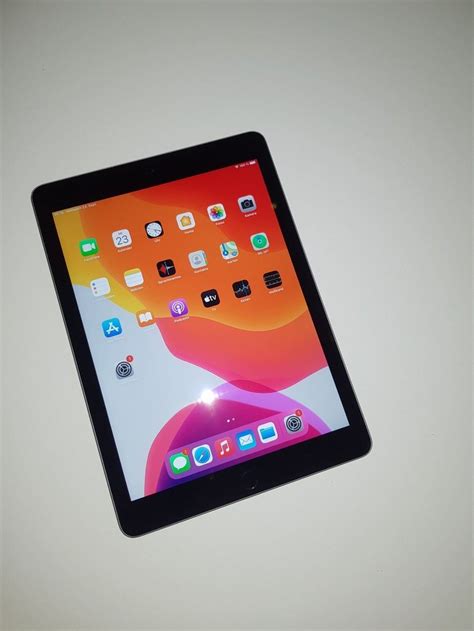 Apple Ipad 6 Tablet 32gb Neuwertig Kaufen Auf Ricardo