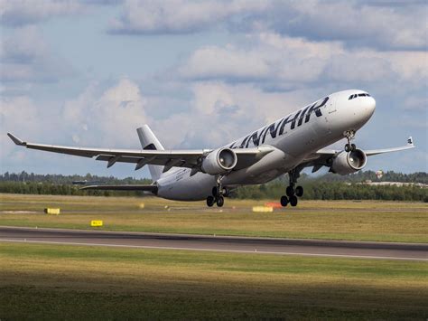 Finnair Aloittaa Koronasäilytyksessä Olleiden Lentokoneiden Paluulennot