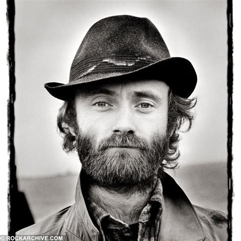 Philip david charles collins (born january 30, 1951 in london), better known as phil collins, is a true colors by phil collins. Phil Collins (PHC001JF) | Rock progressif, Photographie ...