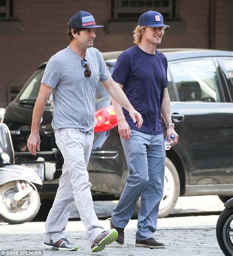 Owen cunningham wilson , род. Owen Wilson bonds with brother Luke amid father's Alzheimer's battle | Daily Mail Online