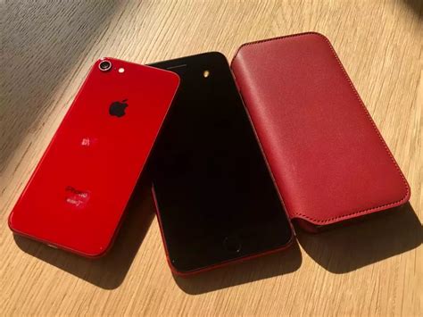 The New Red Iphones Are Stunning To Look At But Theyre Also