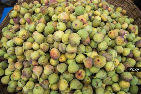 Image Of Anjeeraanjeerfigcommon Fig Fruit Yu003285 Picxy