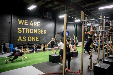 Listed below are 10 of the largest and the best gyms famous around located in the heart of dallas, this plush facility is the dallas area's premier sports and entertainment arena, and home to the nhl's dallas stars and. The top 25 gyms in Toronto by neighbourhood