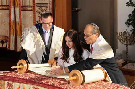 Barbat Mitzvah Study Temple Beth Israel