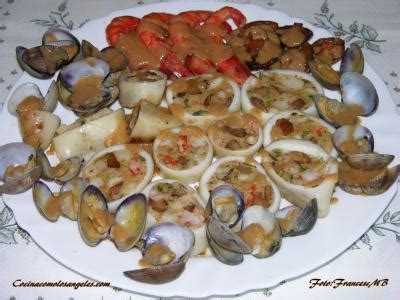 1 conejo 1 alcachofa 4 ó 5 rovellones 200 gr. Calamares rellenos de gambas y rovellones (níscalos) con ...