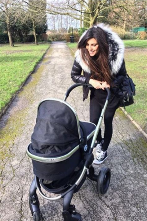 Big Brothers Louise Cliffe Defends Sharing Breastfeeding Pictures Ok Magazine