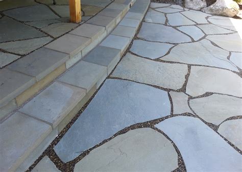 Bothell Natural Bluestone Flagstone Patio And Steps With Clingstone By