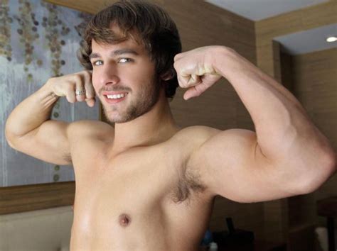 Daily Bodybuilding Motivation Model Quinn Christopher