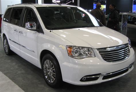 Chrysler Town And Country Information And Photos Momentcar