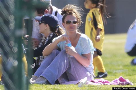 Britney Spears Butt Makes An Appearance At Soccer Game Photo Huffpost Entertainment