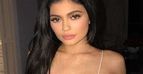 Kylie Jenner Hits Back At Photoshop Claims As She Shows Off Enviable