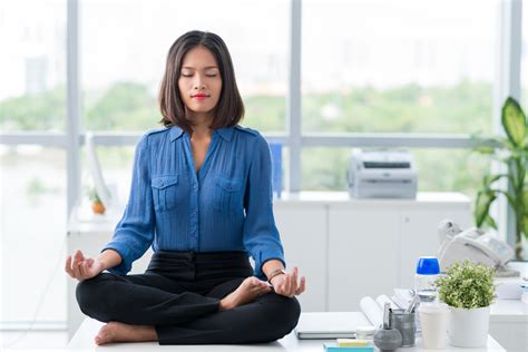 3 Benefits To Mindfulness At Work Huffpost Life