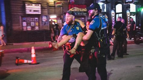 Austin Texas Shooting Up To 14 Injured Police Searching For Suspect