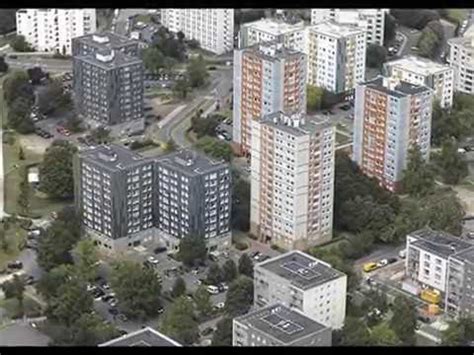 Découvrez la poste en ligne avec sa boutique et ses services accessibles sur internet ! Visite de la cité du Grand ensemble de Tremblay 93290 ...