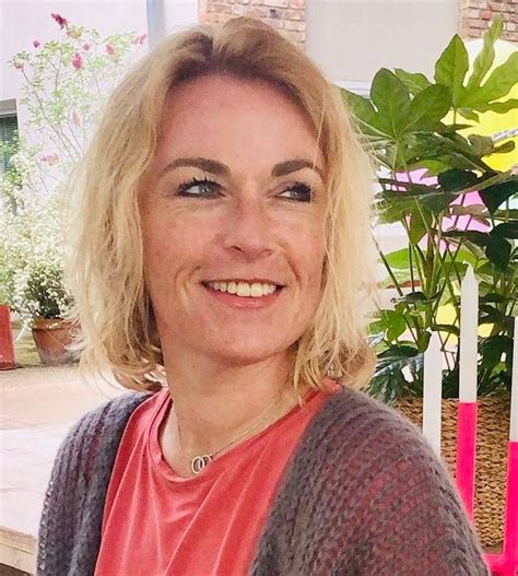 Ich bin yazan 30 jahre alt 177 ich wohne in soest, habe meine universität jetzt ich bin alleine ich möchte dich kennenlernen.ich mach sport auch ich tanze. Erfolgsstory: "ISS DICH GLÜCKLICH macht mich schlank und ...