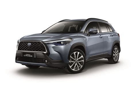 The toyota corolla cross is a compact crossover suv produced by the japanese automaker toyota using the corolla nameplate. Toyota Corolla nu als Cross, want er zijn nooit genoeg ...