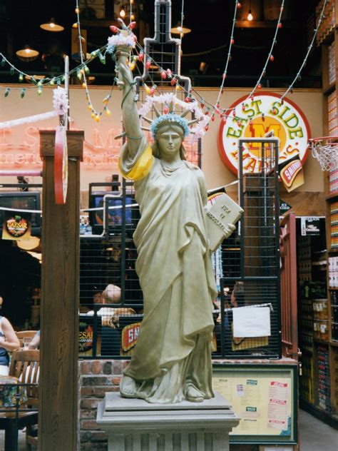 Decorated Statue Of Liberty Replica Decorated Statue Of Li Flickr