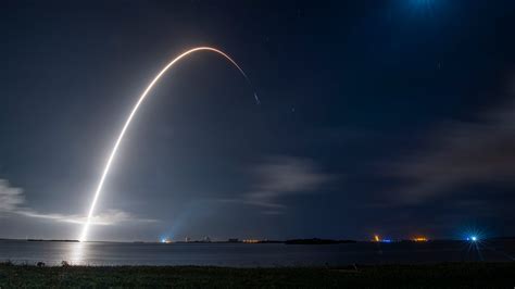 3840x2160 Spacex Rocket Launch Wallpaper