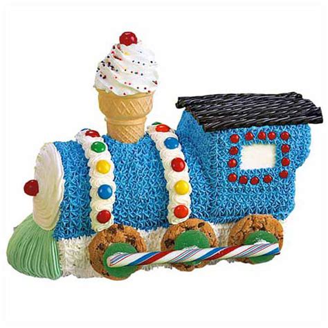 After months of training, i am now a cake decorator. i've been looking forward to this. Train Engine Cake | Wilton