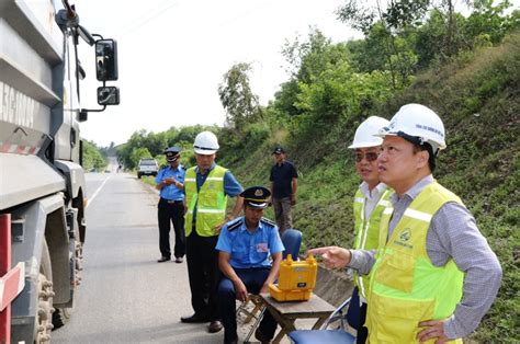 Do lo sợ bị pháp luật xử lý, phan văn anh vũ nhờ hồ hữu hòa tiếp cận với ông nguyễn duy linh, phó tổng cục trưởng tổng ngoài ra, bị can còn trực tiếp đưa 500.000 usd để hòa chuyển cho vị lãnh đạo tổng cục tình báo này, tuy nhiên hòa phủ nhận. Phó Tổng cục trưởng Tổng cục ĐBVN xuống đường "bắt nóng ...