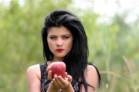 Free picture: girl, hand, apple, nature, summer, woman ...