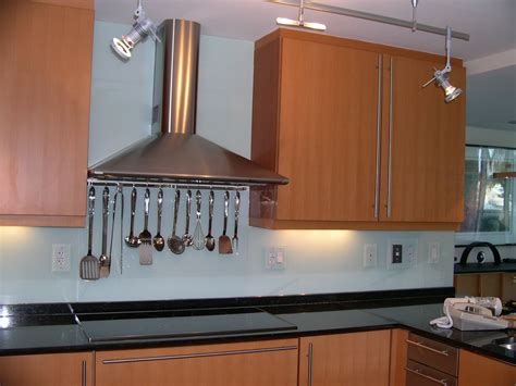 The average cost to install backsplash is $40 to $60 per hour. Painted glass backsplash - Artistry In Glass