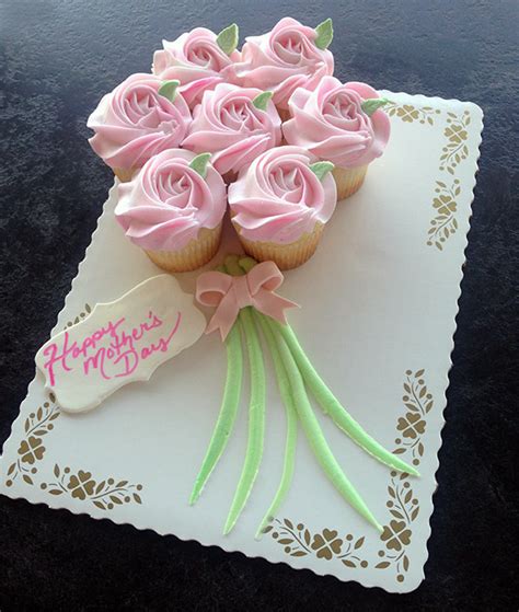 Mothers day cake decoration ideas…mother is compassion, conscience and love; Resch's Bakery, Columbus Ohio | Bouquet Cupcake Cake
