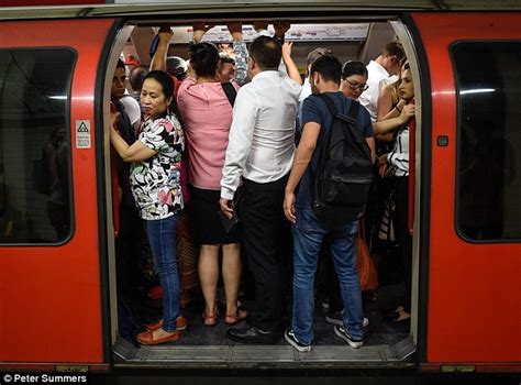 tube workers warn temperatures could hit 103f on london underground
