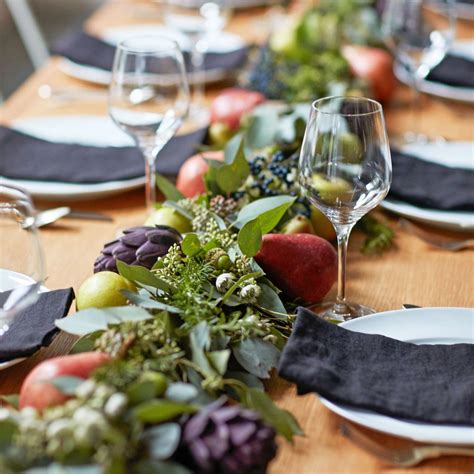 Read on for our full menu of thanksgiving brunch recipes, from whipped pumpkin coffee to buttery even if your main thanksgiving brunch dish is a sweet french toast or a stack of pumpkin pancakes. Holiday Brunch Menu | Brunch table, Thanksgiving table ...