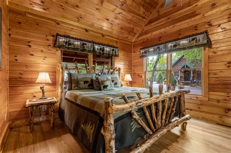 Hidden Gem in Pigeon Forge w/ 2 BR (Sleeps8)