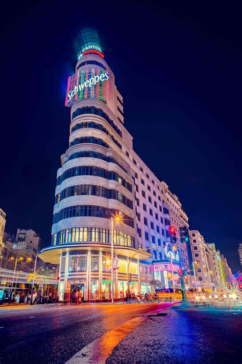 If madrid feels like a fairytale, it's partially because so many buildings here have a confectionary. Wandering through the streets of Madrid | Feelathome ...