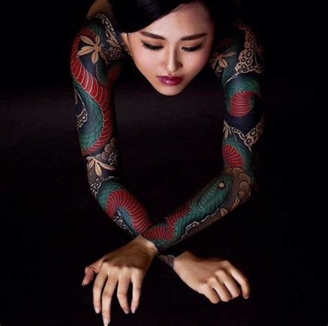 Yakuza Tattoo Body Suit Google Suche Sleeve Tattoos Sleeve Tattoos For Women Dragon Tattoo