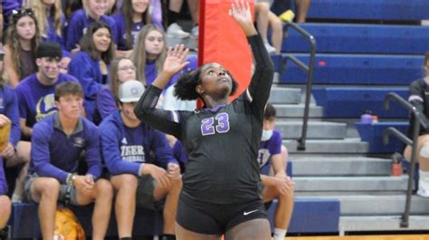 Hahnville Earns Victory To Continue Strong Season St Charles Herald
