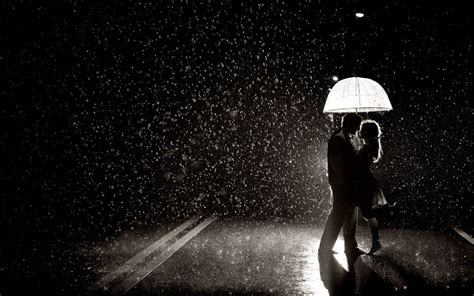 Cute Hd Love And Romance Pictures Of Couples In Rain