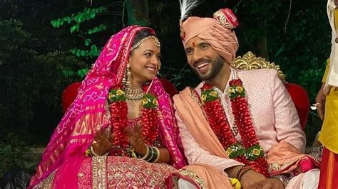 Punit Pathak Marries Girlfriend Nidhi Moony Singh In Lonavala India Today