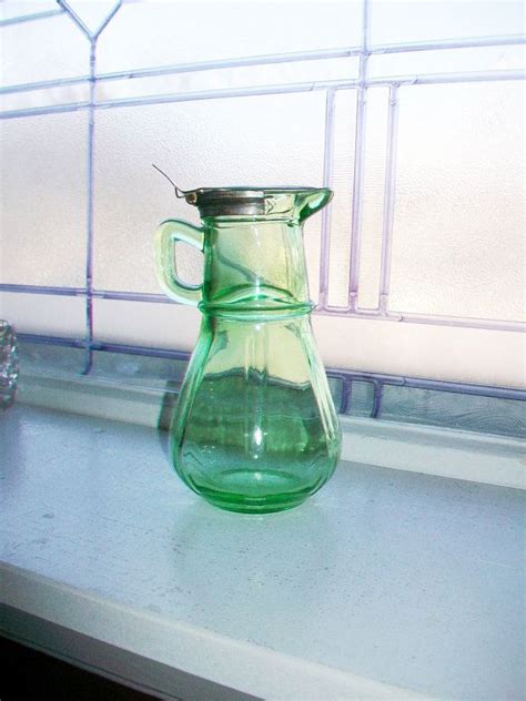 Hazel Atlas Green Glass Syrup Pitcher With Tin Lid Vintage Etsy