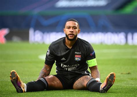 Memphis Depay niega que se quiera ir del Olympique Lyon