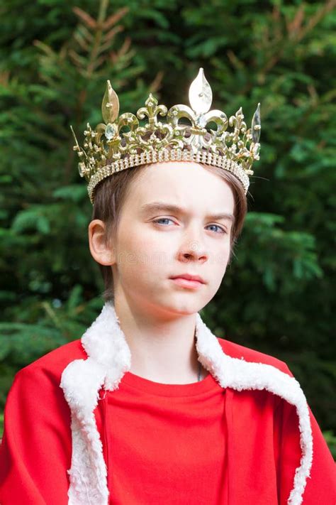 Teen Boy Wearing Crown Acting King Stock Image Image Of Expression