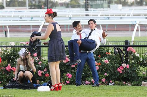 Flemingtons Crown Oaks Day Photographs Show Melbourne Revelers A