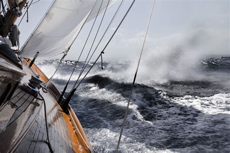 A Yacht Sailing Into Open Sea Hoodoo Wallpaper