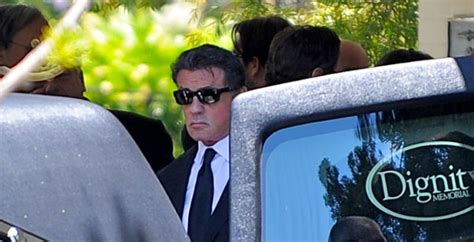 I Funerali Del Figlio Di Stallone Dimenticati Da Hollywood Oggi