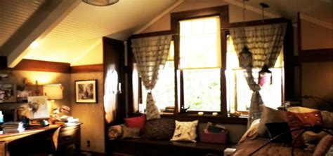 We did not find results for: Un lugar para soñar: Aria Montgomery bedroom
