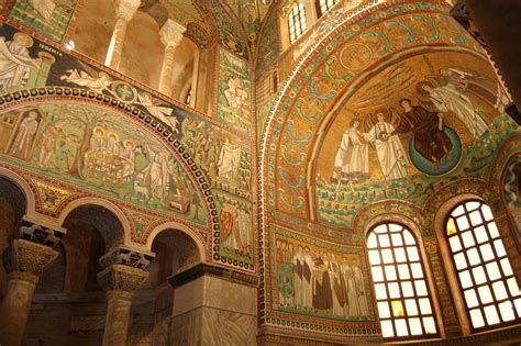 Basilica Di San Vitale A Ravenna I Mosaici E Il Labirinto Da Non Perdere