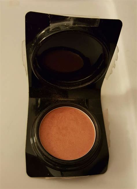 Elizabeth Motts Show Me Your Cheeks Blush In Peach Pink Swatched