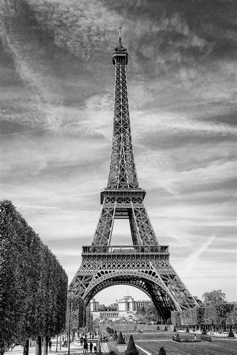 Eiffel Tower Black And White Photograph By Joe Myeress