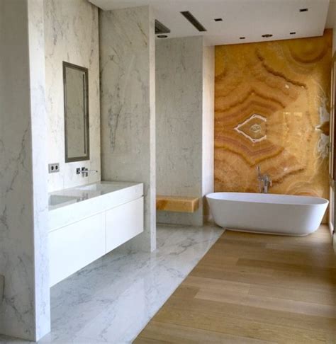 Scopri le soluzione di rivestimento per il bagno di iperceramica sono disponibili in tanti colori, formati e decori per mattonelle, piastrelle e ceramiche. Rivestimenti e pavimenti bagno in marmo, onice e altri ...