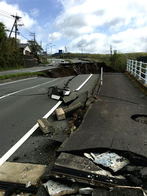 japan kumamoto earthquake aftermath