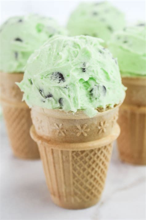 Mint Chocolate Chip Cupcakes In Cones What Charlotte Baked