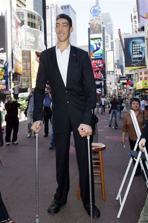 Worlds Tallest Man